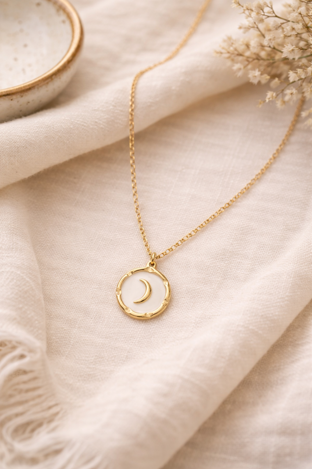 Lunae Necklace