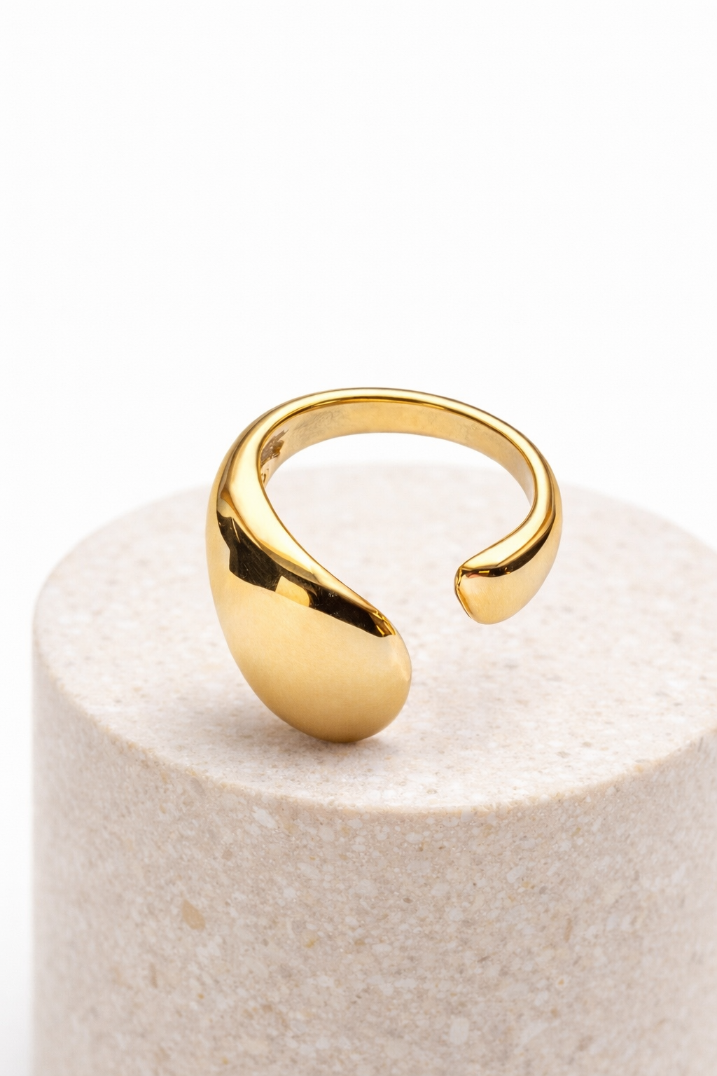 Luna Sculpt Ring