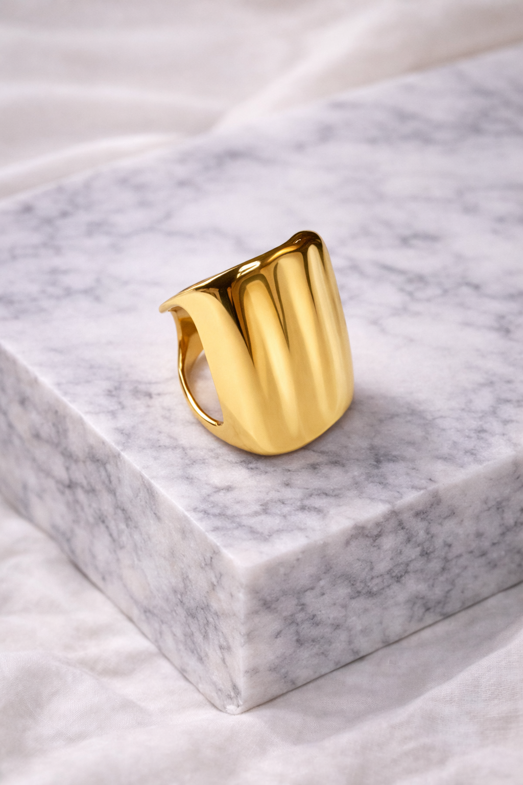 Aurea Sculpted Ring